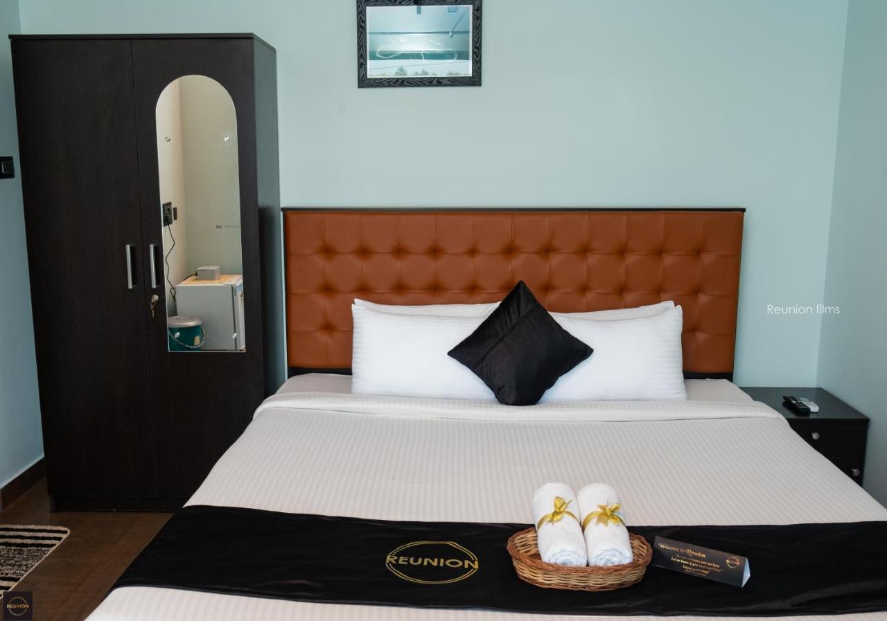 Hotel Reunion Ocean Tides Udupi Exterior foto